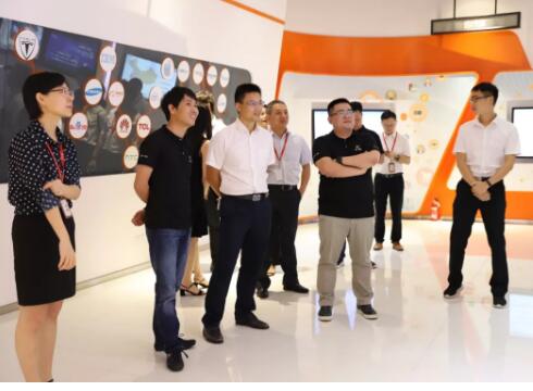 唯一網絡與東莞聯通舉行合作簽約儀式 構建合作共贏新生態