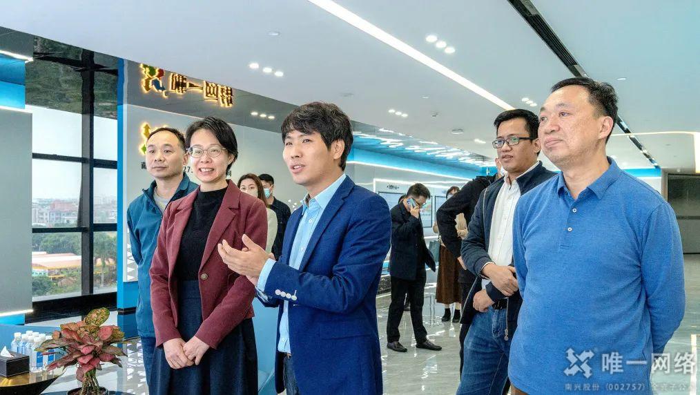東莞市委網(wǎng)信辦領(lǐng)導(dǎo)一行調(diào)研走訪唯一網(wǎng)絡(luò)